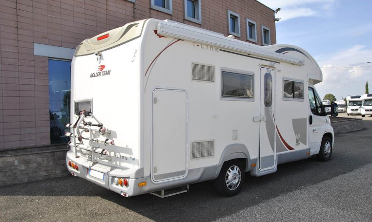 rollerteam-x-tilgaragegt-caravanbacci