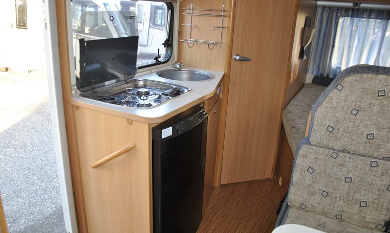 adria-573dssport-caravanbacci