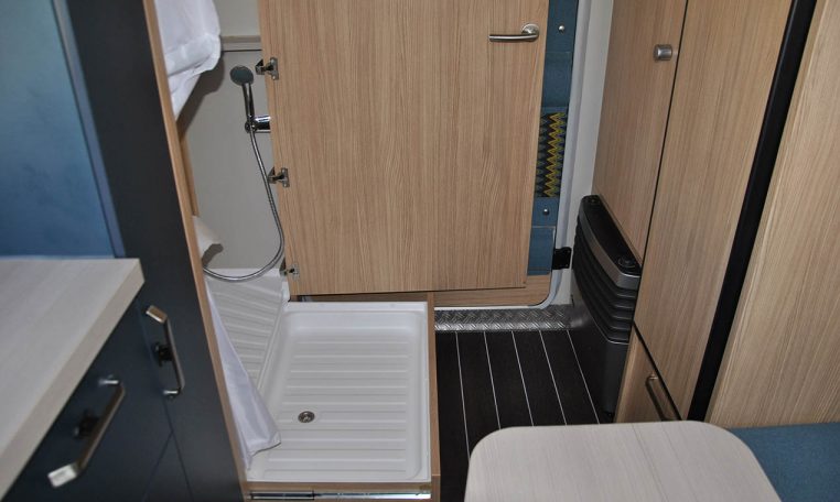 knaus-sport&fun480ql-caravanbacci