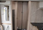 Interno Camper Laika-ecovip l4009ds | Caravanbacci.com