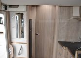 Interno Camper Laika-ecovip l4009ds | Caravanbacci.com