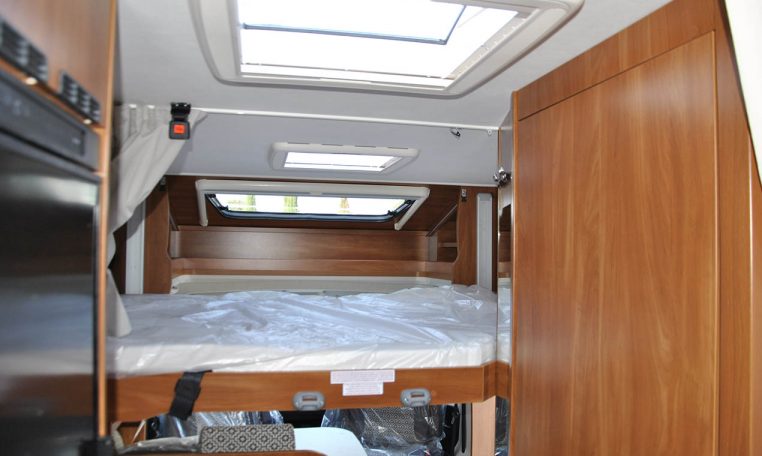 Interno Camper Laika-kosmo209e | Caravanbacci.com