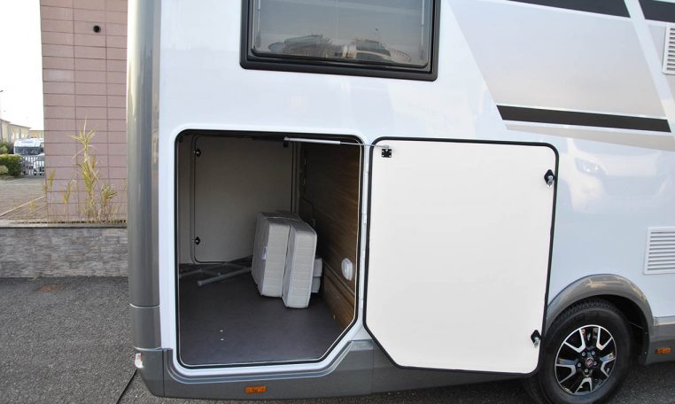 mobilvetta-kyachtteknoline86-caravanbacci
