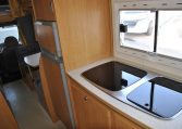 Cucina Interno Camper Challenger-172 | Caravanbacci.com