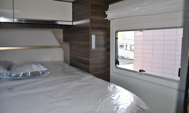 Interno camper Laika-ecovipL4012ds | Caravanbacci.com