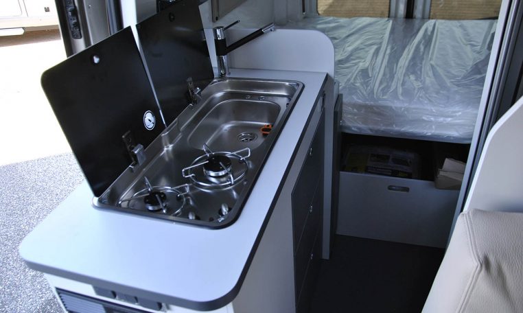 fontvendome-fortyvan-caravanbacci
