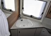 knaus-sport420qd-caravanbacci