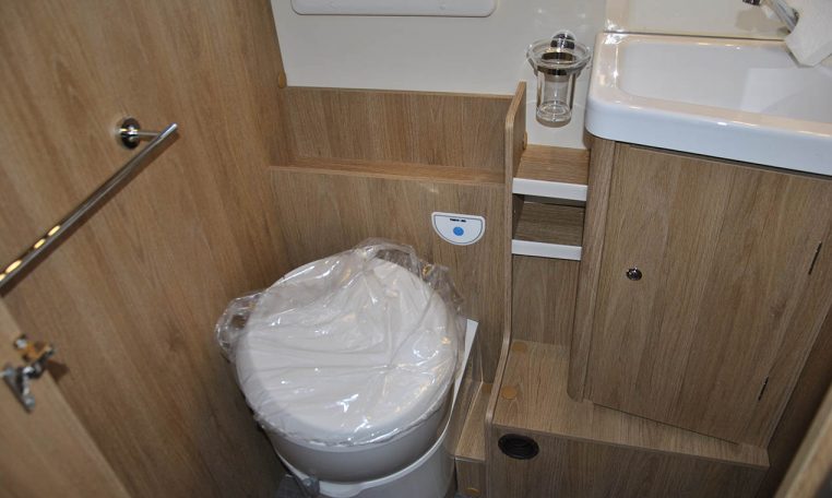 rt-zefiro265tl-caravanbacci