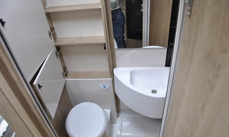 mobilvetta-keai86-caravanbacci