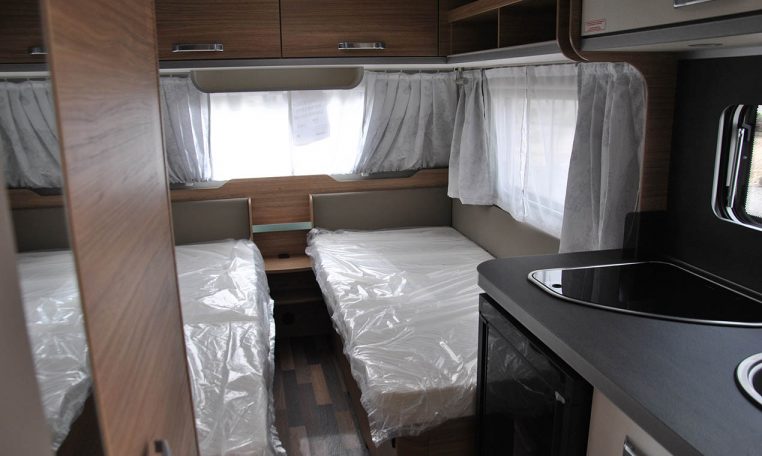 weinsberg-carone480eu-caravanbacci