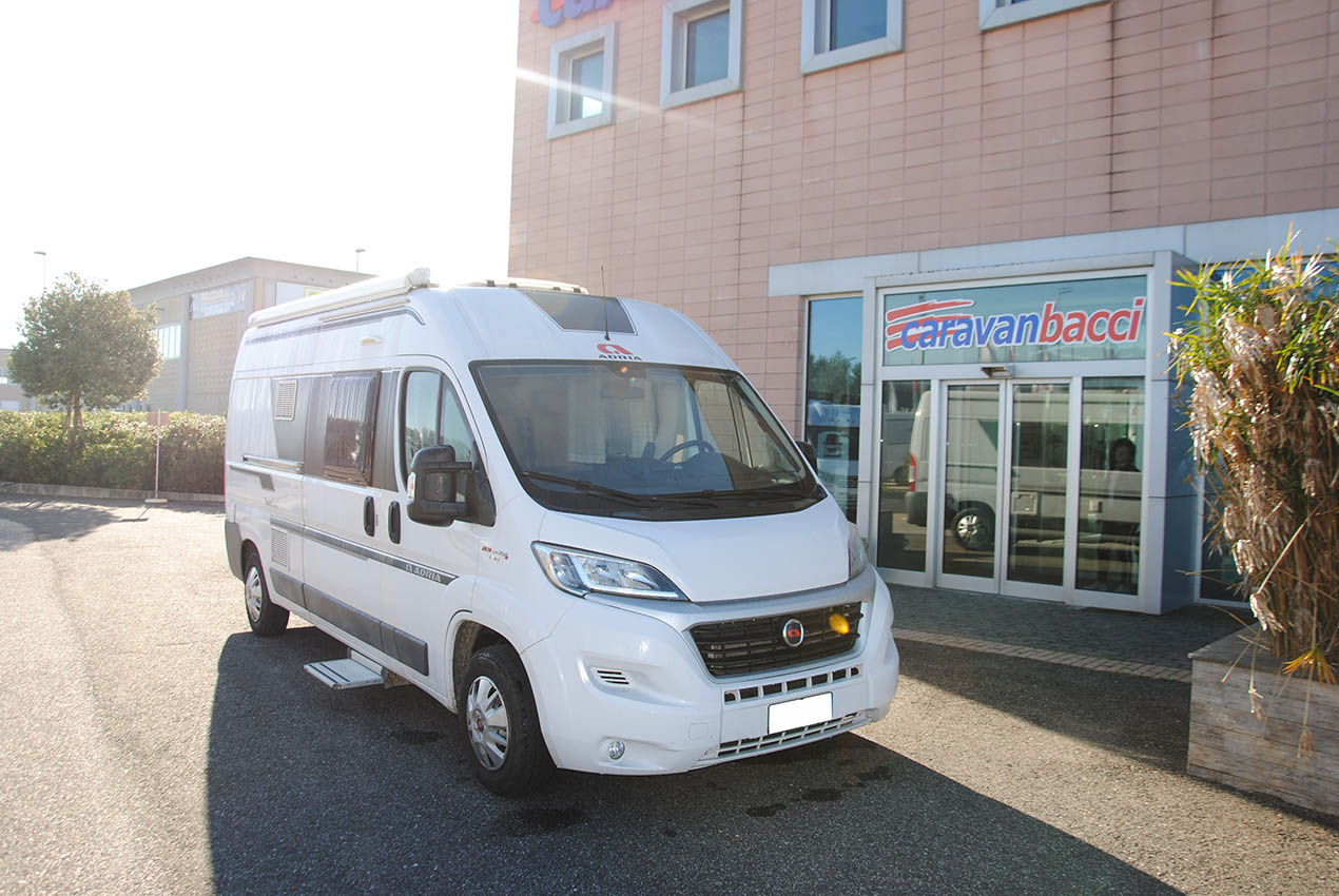 adria-twin600spbfamily-caravanbacci