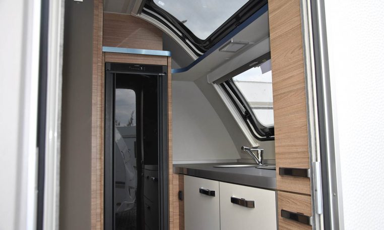 weinsberg-caraone390puh-caravanbacci