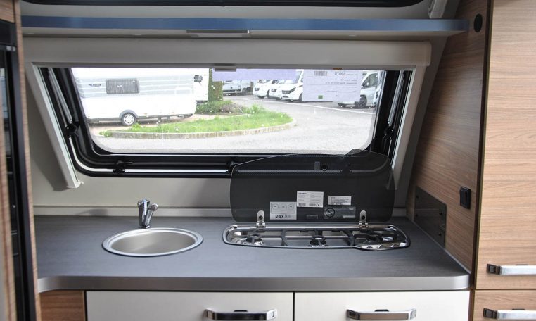 weinsberg-caraone390puh-caravanbacci