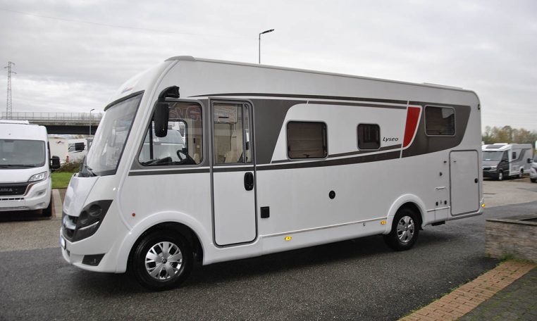 burstner-lyseo734g-caravanbacci