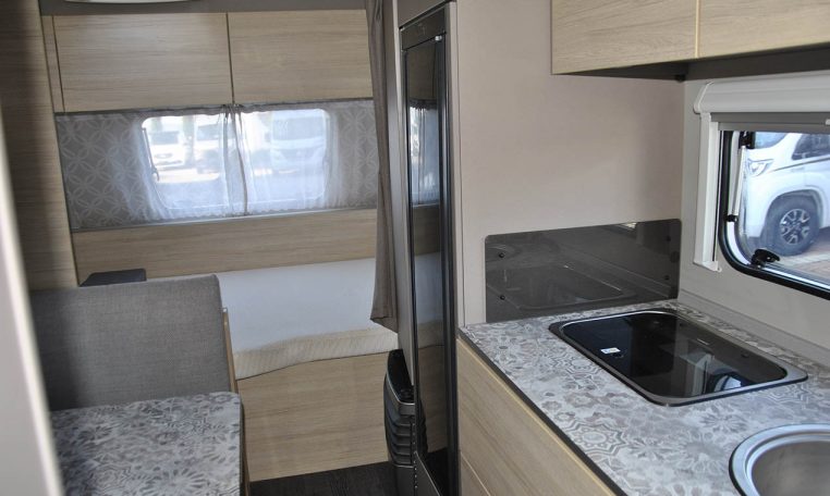 weinsberg-caracito470qdk-caravanbacci