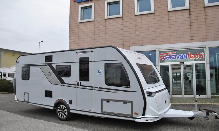 knaus-sudwind580qs-caravanbacci