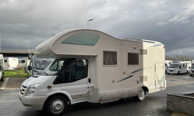 rimor-superbrig675tc-caravanbacci