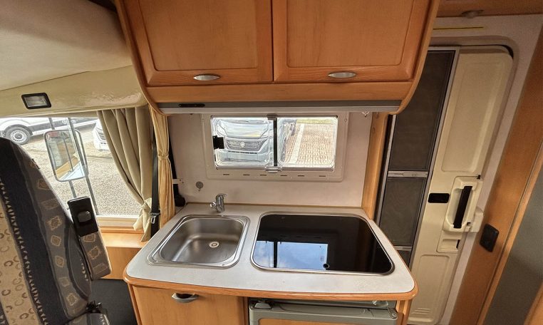hymer-classic610-caravanbacci