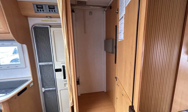 hymer-classic610-caravanbacci