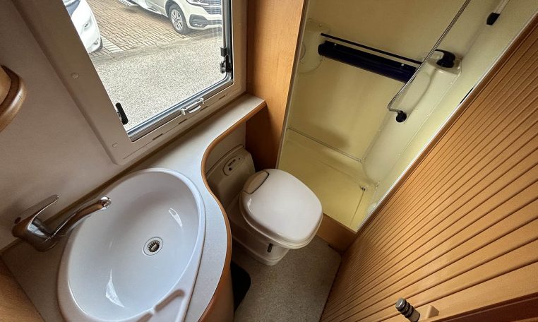 hymer-classic610-caravanbacci