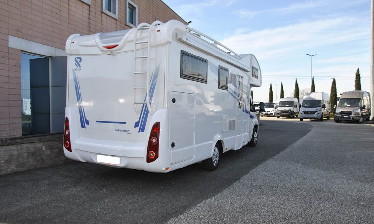 rimor-superbrig695tc-caravanbacci