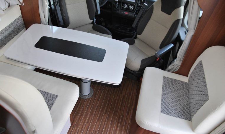 rimor-superbrig695tc-caravanbacci