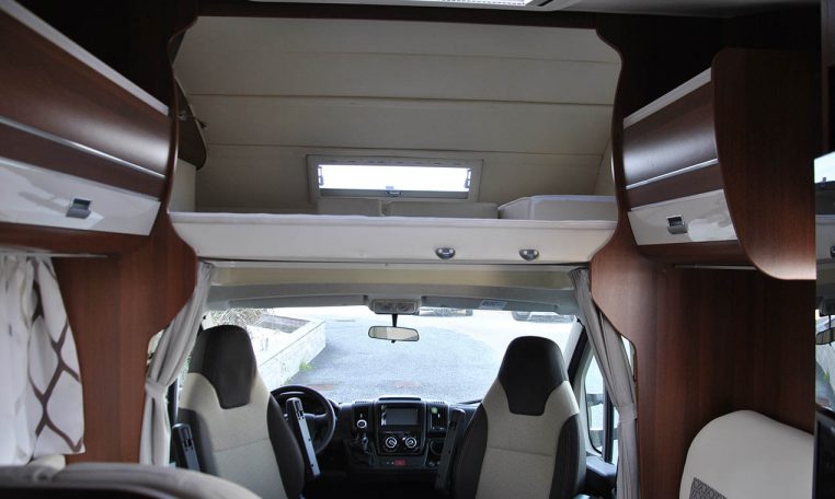 rimor-superbrig695tc-caravanbacci