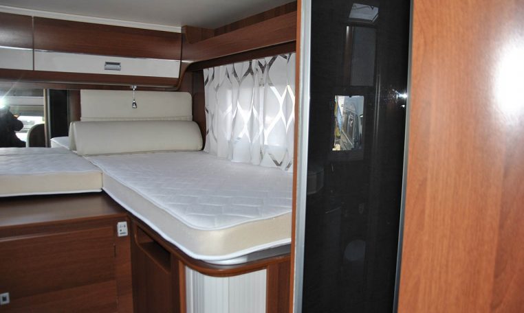 rimor-superbrig695tc-caravanbacci