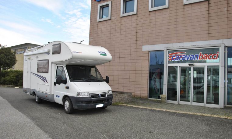 mclouis-glen432-caravanbacci