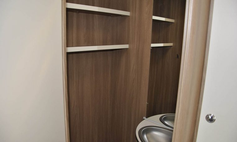 burstner-premiolife490-caravanbacci