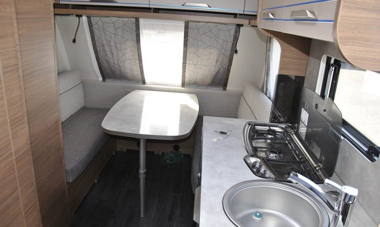 knaus-sport400lk-caravanbacci