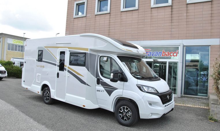 ci-magis95xt-caravanbacci