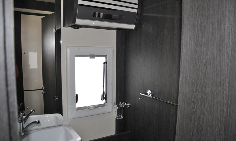 ci-magis95xt-caravanbacci