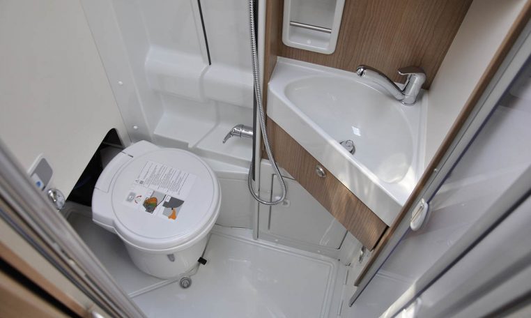 malibu-640le-caravanbacci