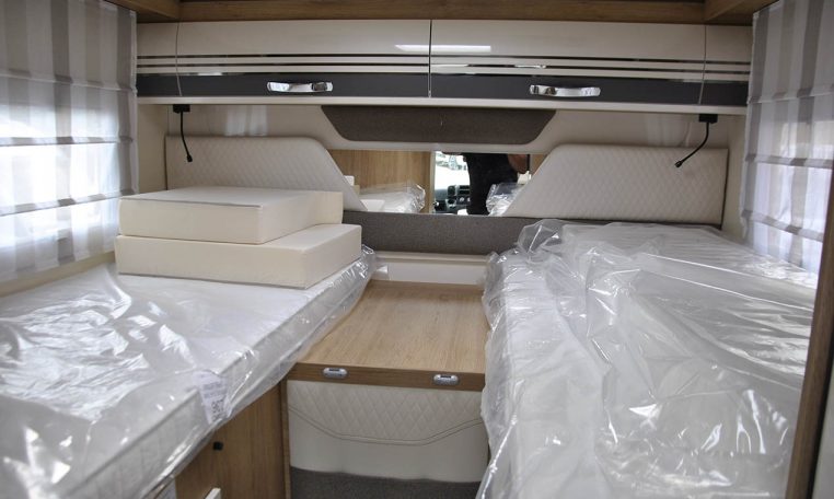 rollerteam-zefiro285tl-caravanbacci