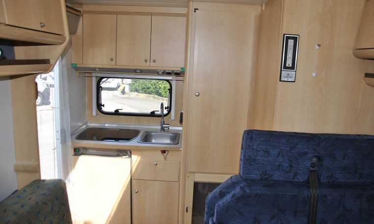burstner-active532-caravanbacci