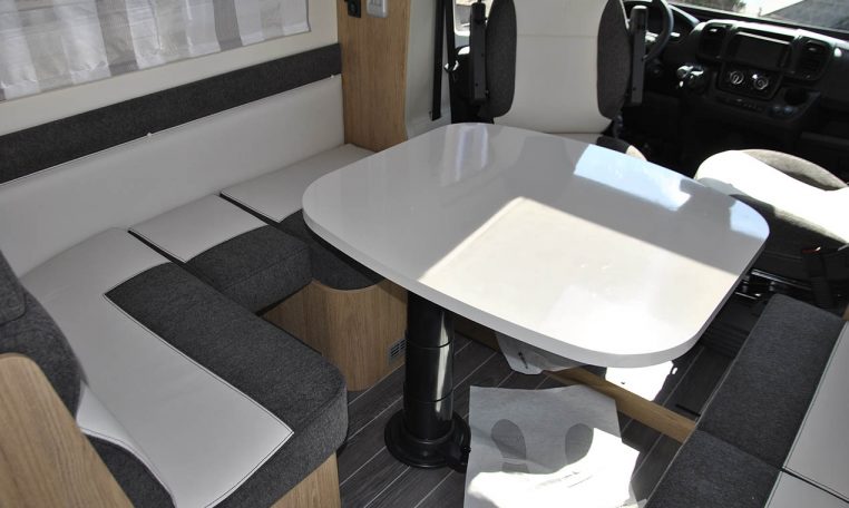 ci-horon98xt-caravanbacci