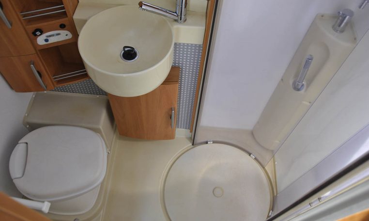hymer-b544-caravanbacci