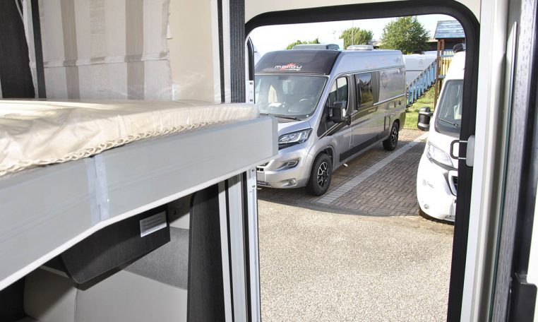rollerteam-kronos287tl-caravanbacci