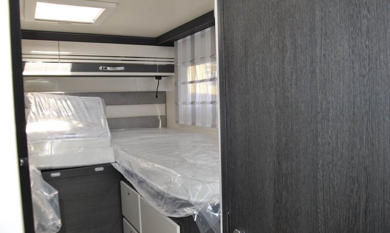 rollerteam-kronos287tl-caravanbacci