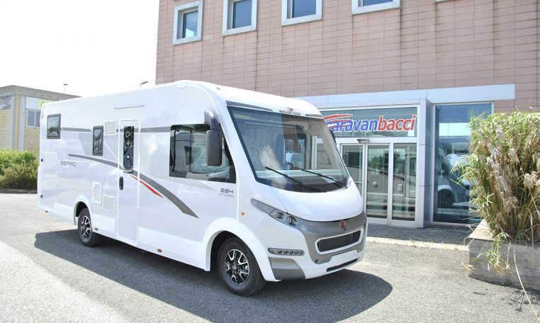rollerteam-zefiro284integral-caravanbacci