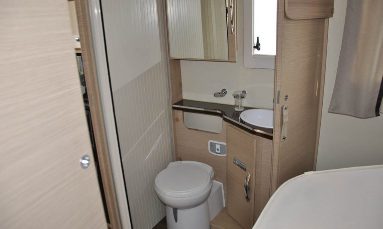 mclouis-nevis79g-caravanbacci