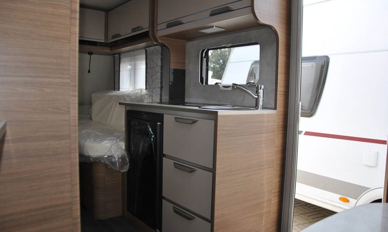 knaus-sport460eu-caravanbacci