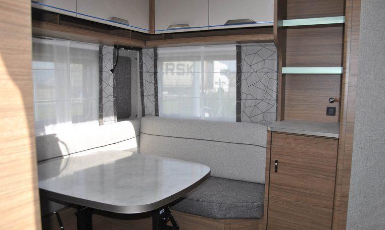 knaus-sport460eu-caravanbacci