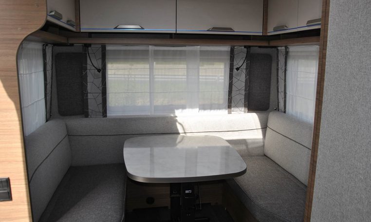 knaus-sport460eu-caravanbacci