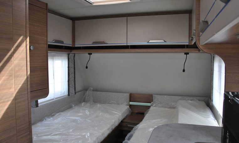 knaus-sport460eu-caravanbacci