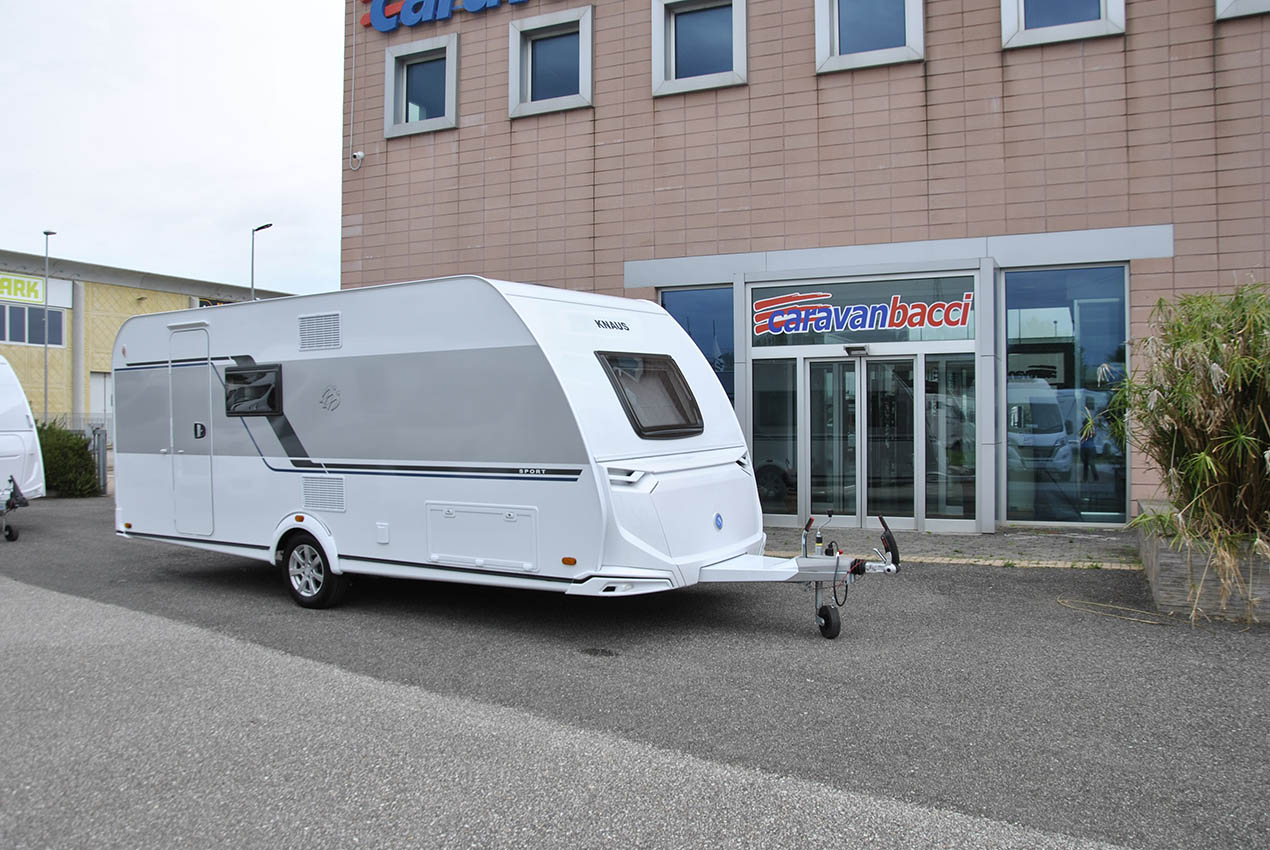 knaus-sport500qdk-caravanbacci