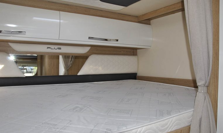rollerteam-zefiro298tl-caravanbacci