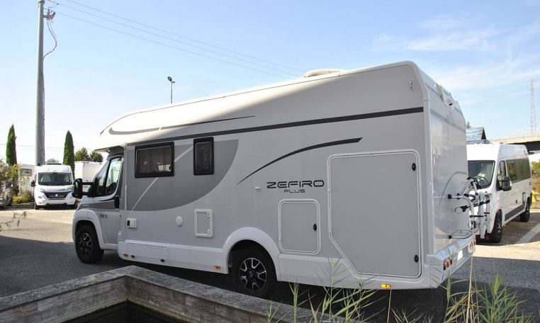 rollerteam-zefiro298tl-caravanbacci