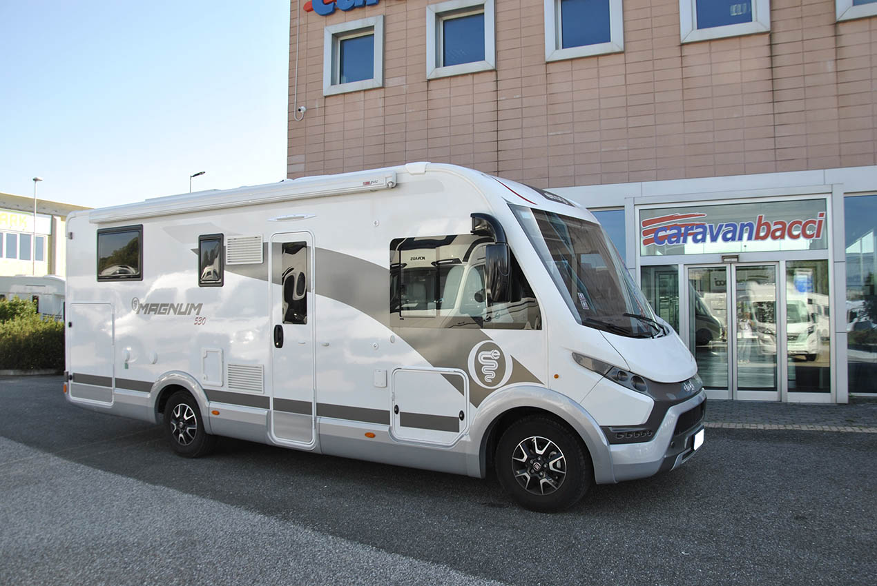 elnagh-magnum530-caravanbacci